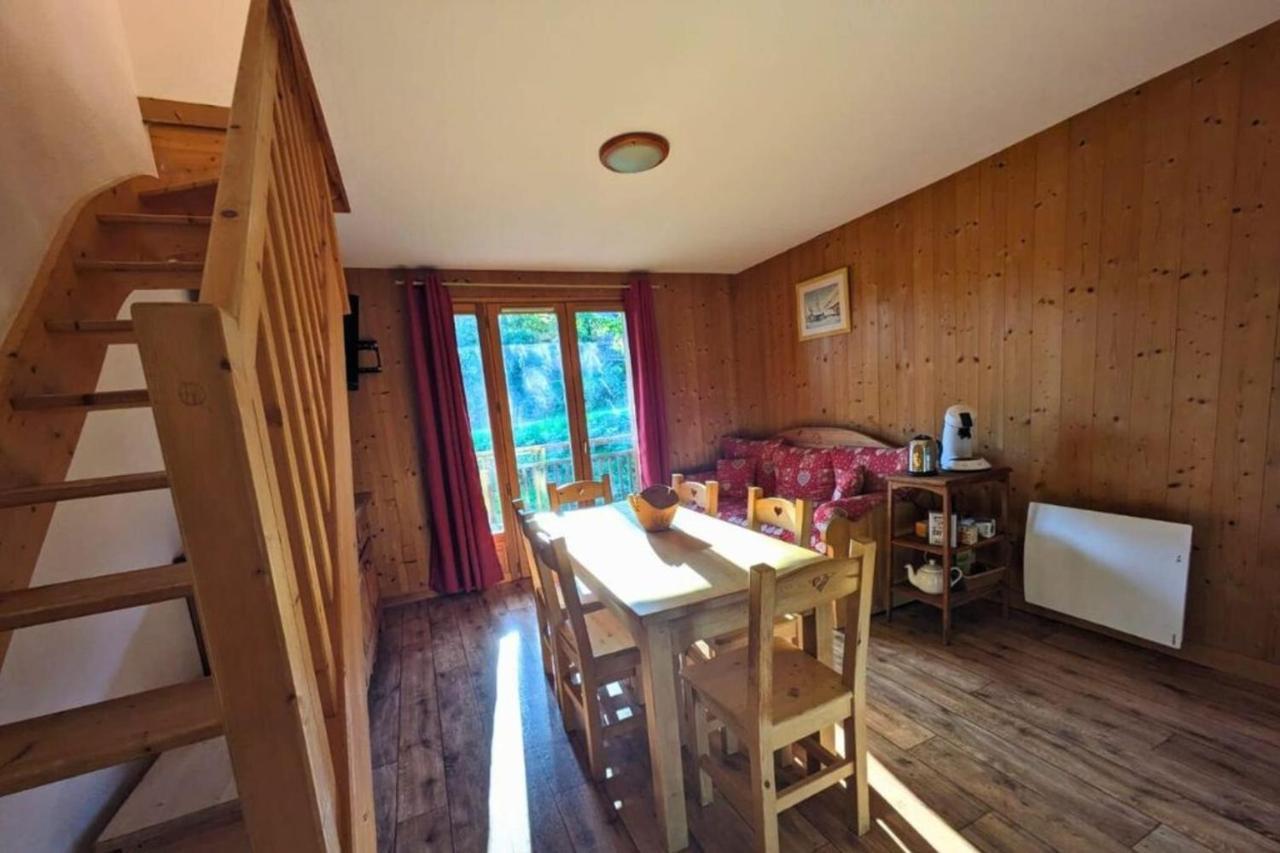 Chalet Moeki Acces Piscine Sauna Les Deserts  Bagian luar foto
