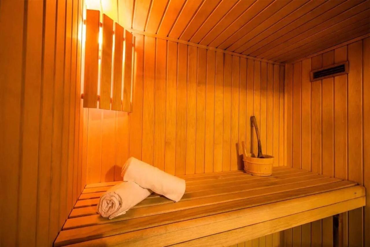 Chalet Moeki Acces Piscine Sauna Les Deserts  Bagian luar foto